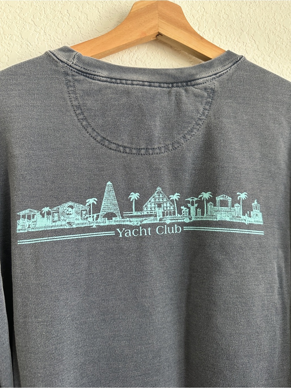 Comfort Colors Seaside Yacht Club Crewneck Sweatshirt Gray Blue Size 2XL - Picture 7 of 9
